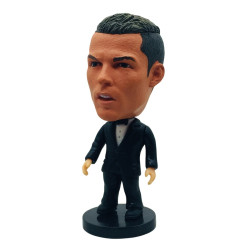 Figurka fotbalista Cristiano Ronaldo v obleku