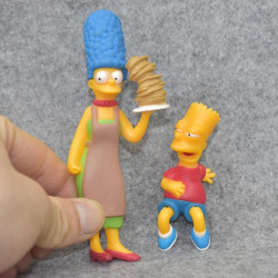 Figurka Marge a Bart Simpsonovi